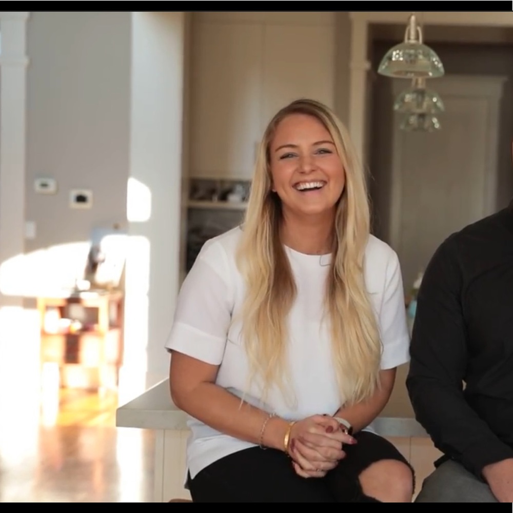 Meet your Posher, Alexia